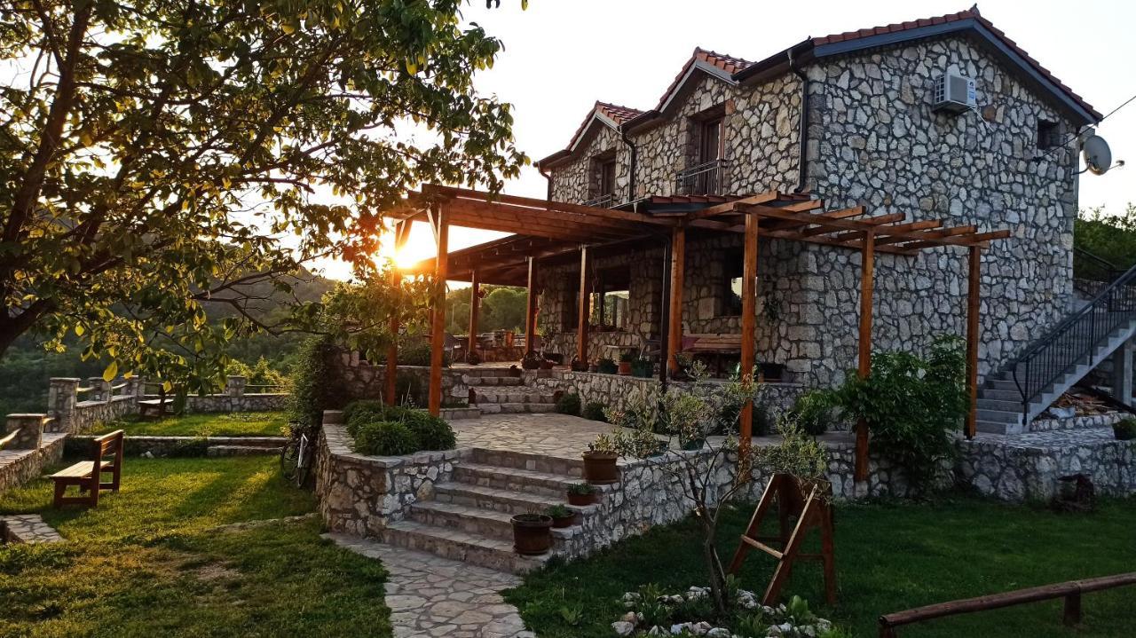 Village House - Novak Rijecani Rijeka Crnojevića 외부 사진