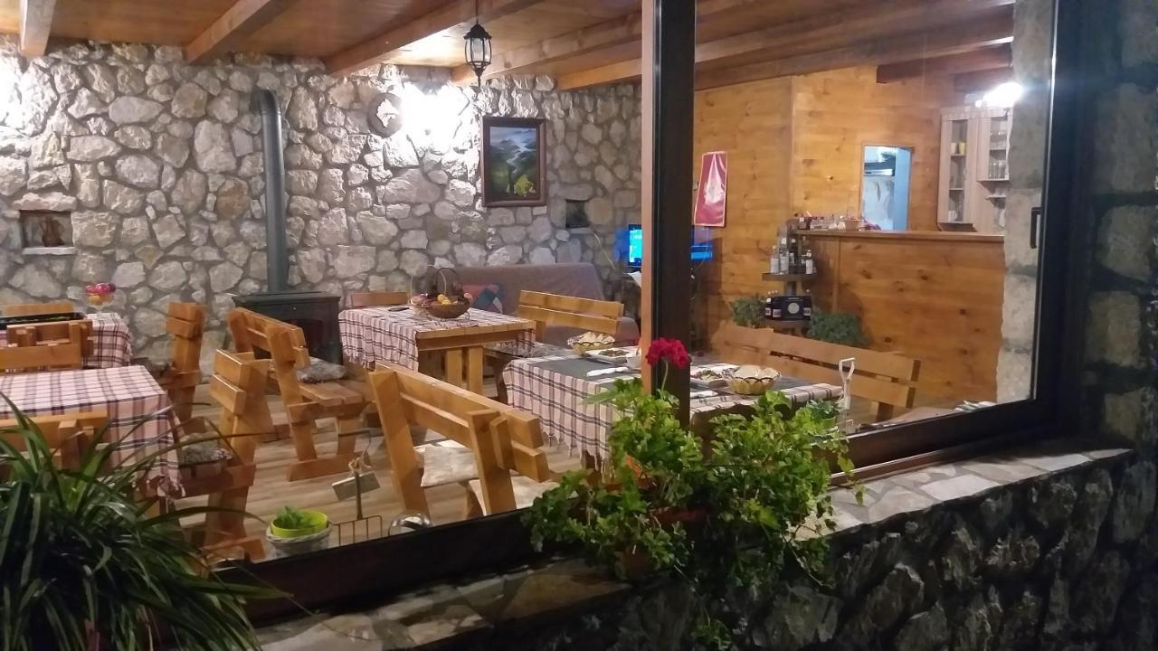 Village House - Novak Rijecani Rijeka Crnojevića 외부 사진